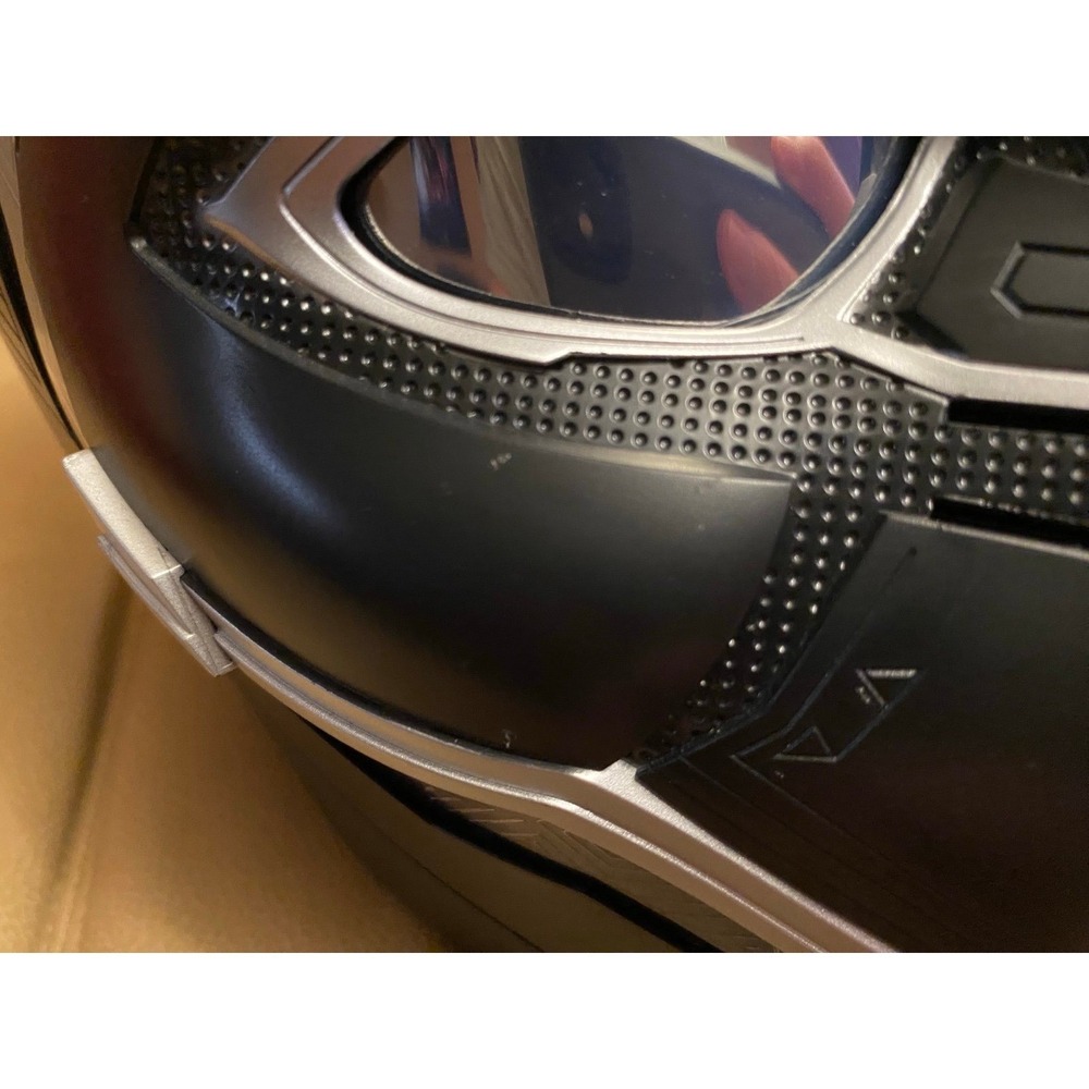 Black Panther Marvel Legends Helmet - Picture 6 of 6